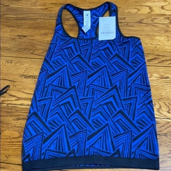 fabletics NWT Olympus Tank Medium D4 - Picture 5 of 10